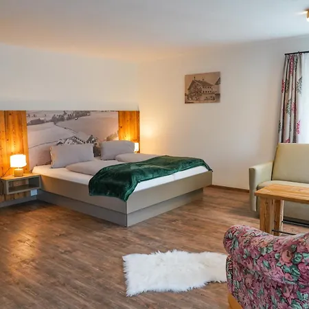 Klinglerhof Apartman *